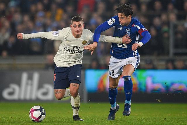 欧文突破防守送出制胜助攻