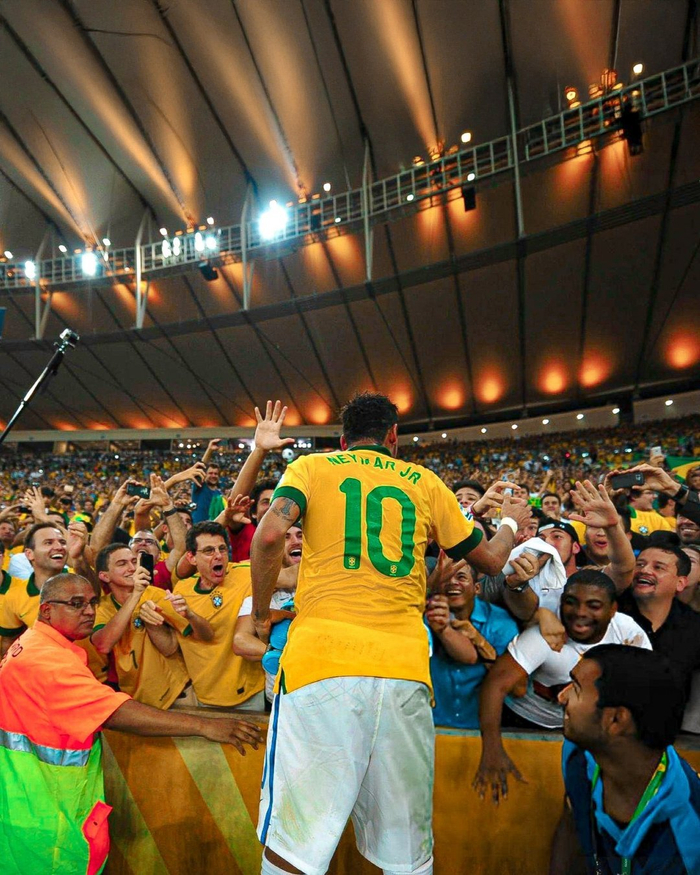 巴媒：若昂-戈麦斯的谈判有进展，曼联希望新年前能敲定交易（巴媒：若昂-戈麦斯谈判推进，曼联力争在新年前敲定交易）